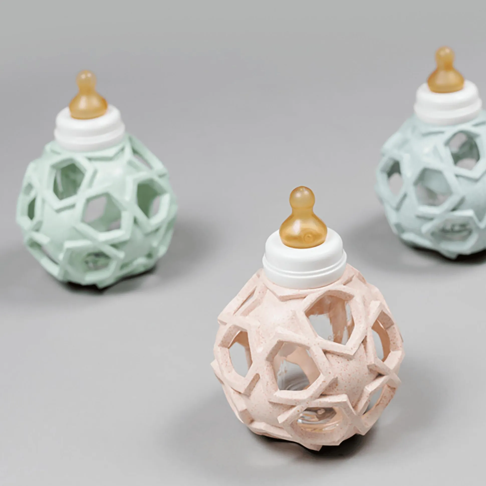 Babyfläschchen mit Trinksauger und Star Ball