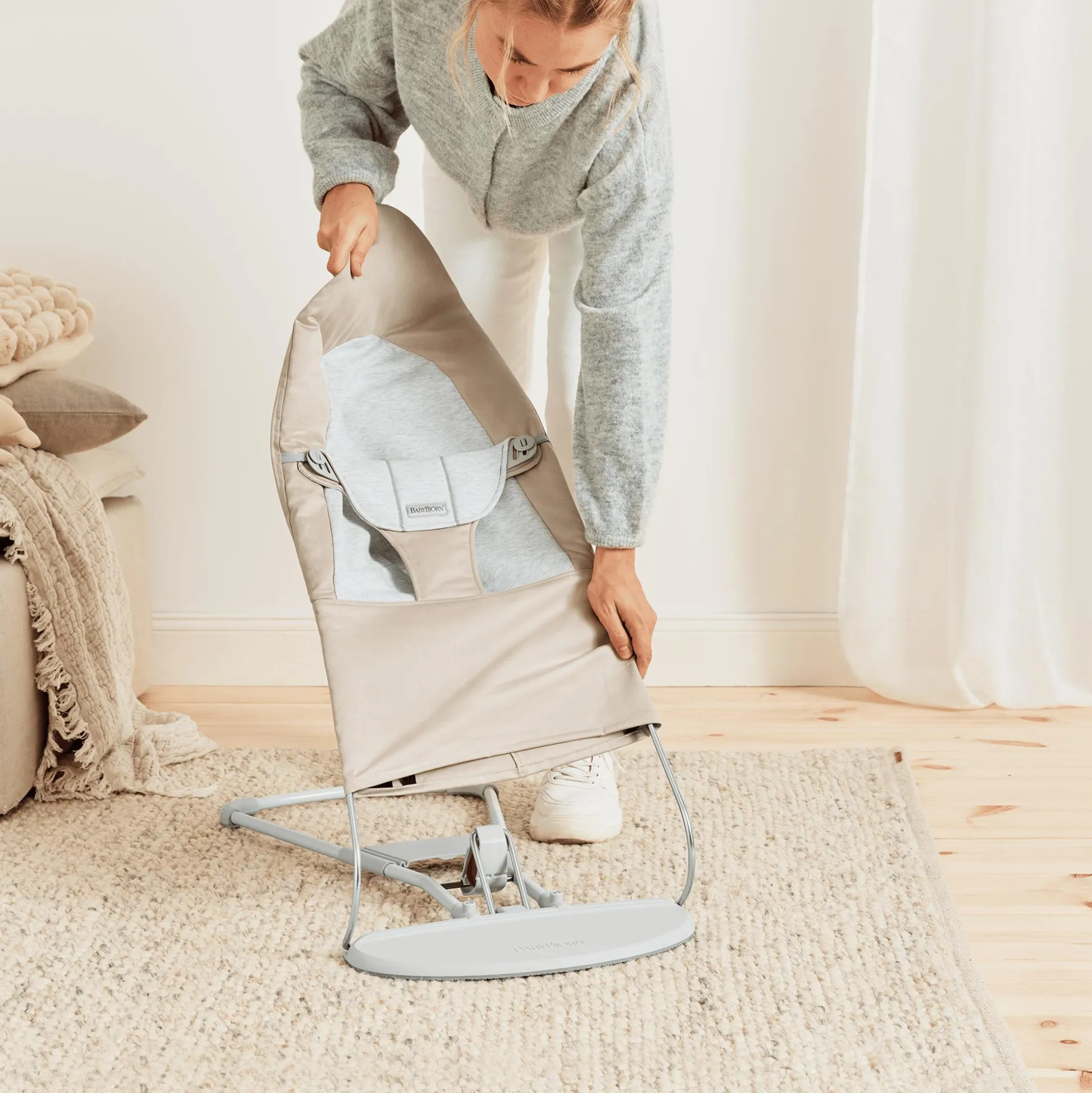 Babywippe Balance Soft Beige/Grey