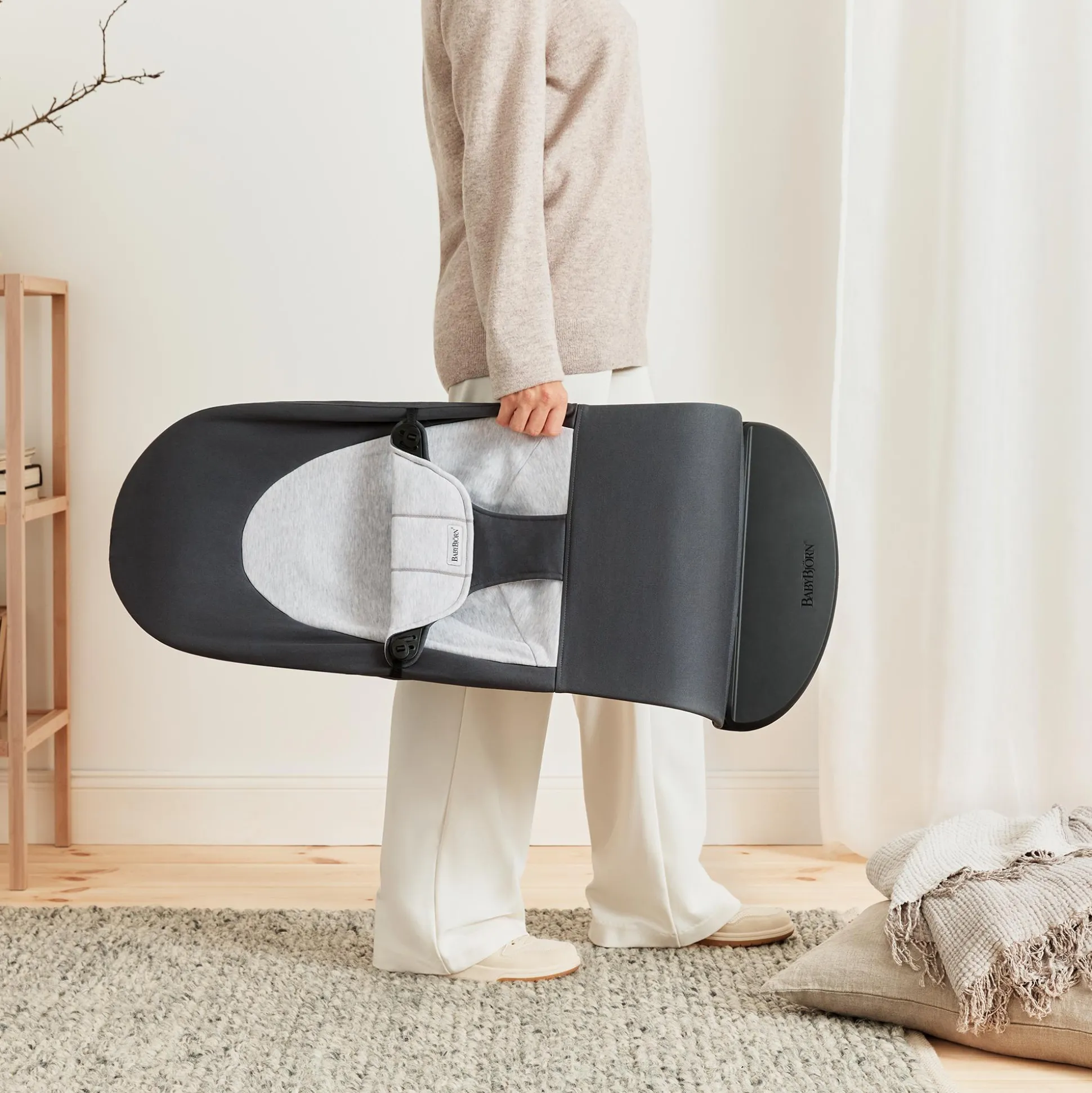 Babywippe Balance Soft Dark Grey