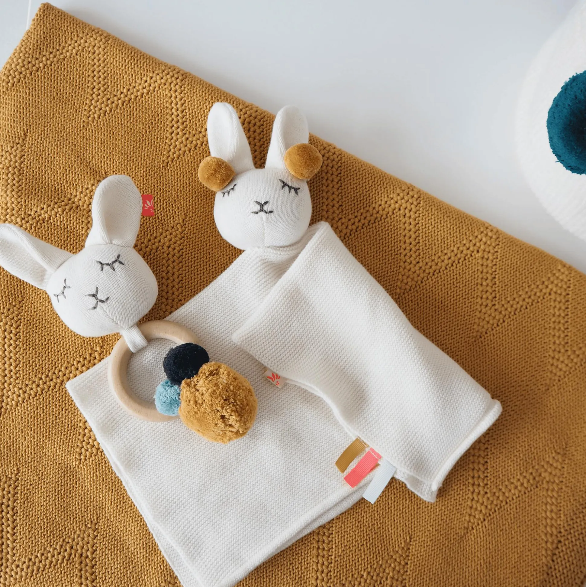 Beißring-Rassel Lama