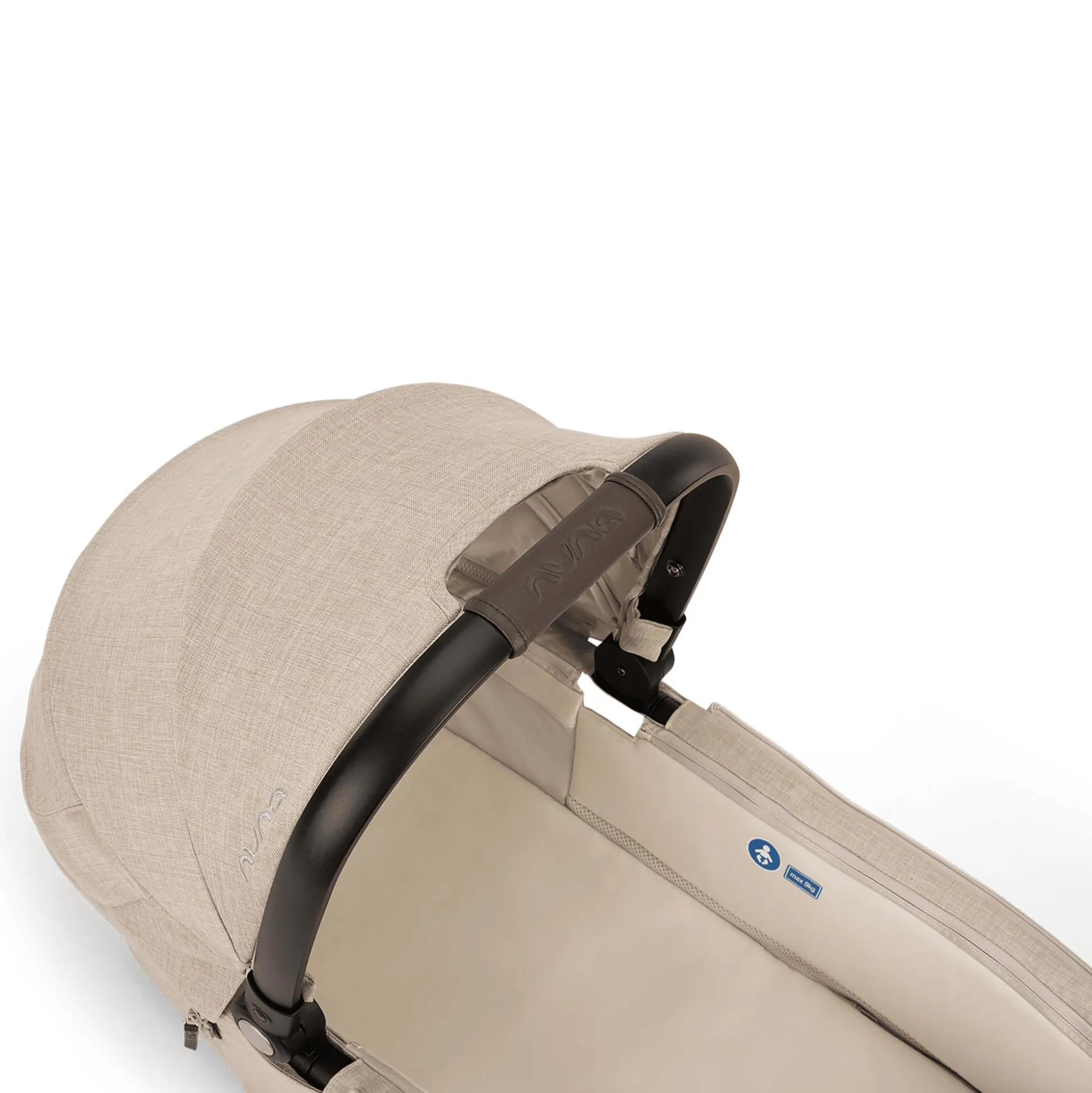 DEMI next Wanne Biscotti