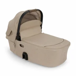 DEMI next Wanne Cosmopolitan