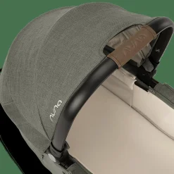 DEMI next Wanne Pine