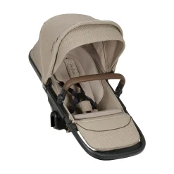 DEMI next Zweitsitz Cosmopolitan