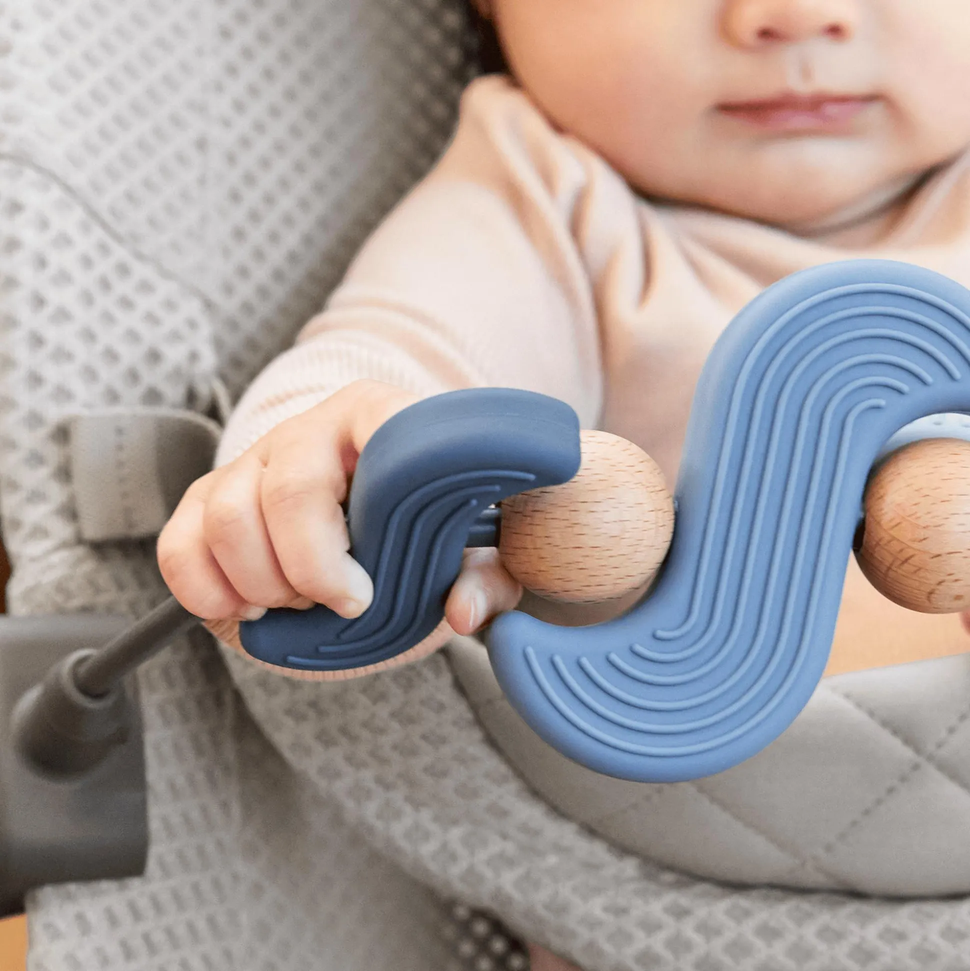 Evolve Bouncer Spielbogen Serene Swells