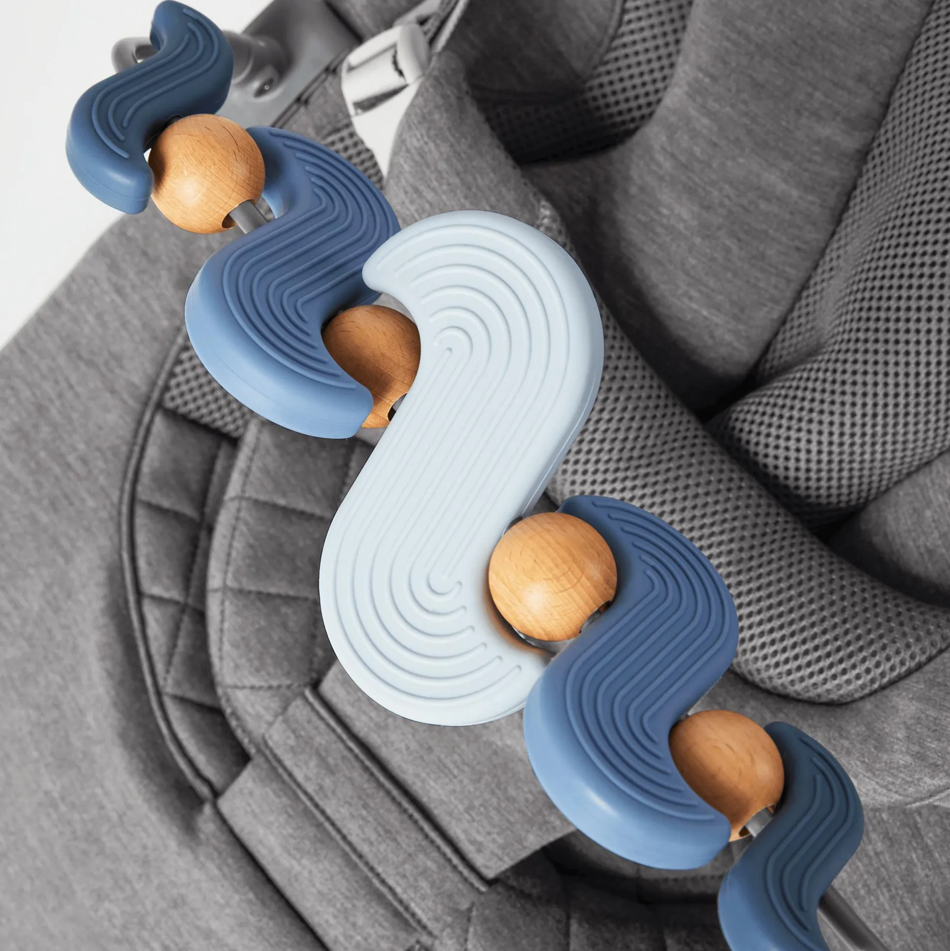 Evolve Bouncer Spielbogen Serene Swells