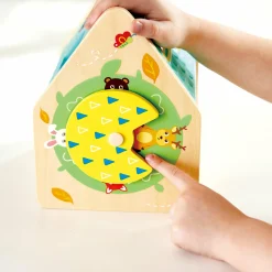 Formensortierer mit niedlichen Tieren