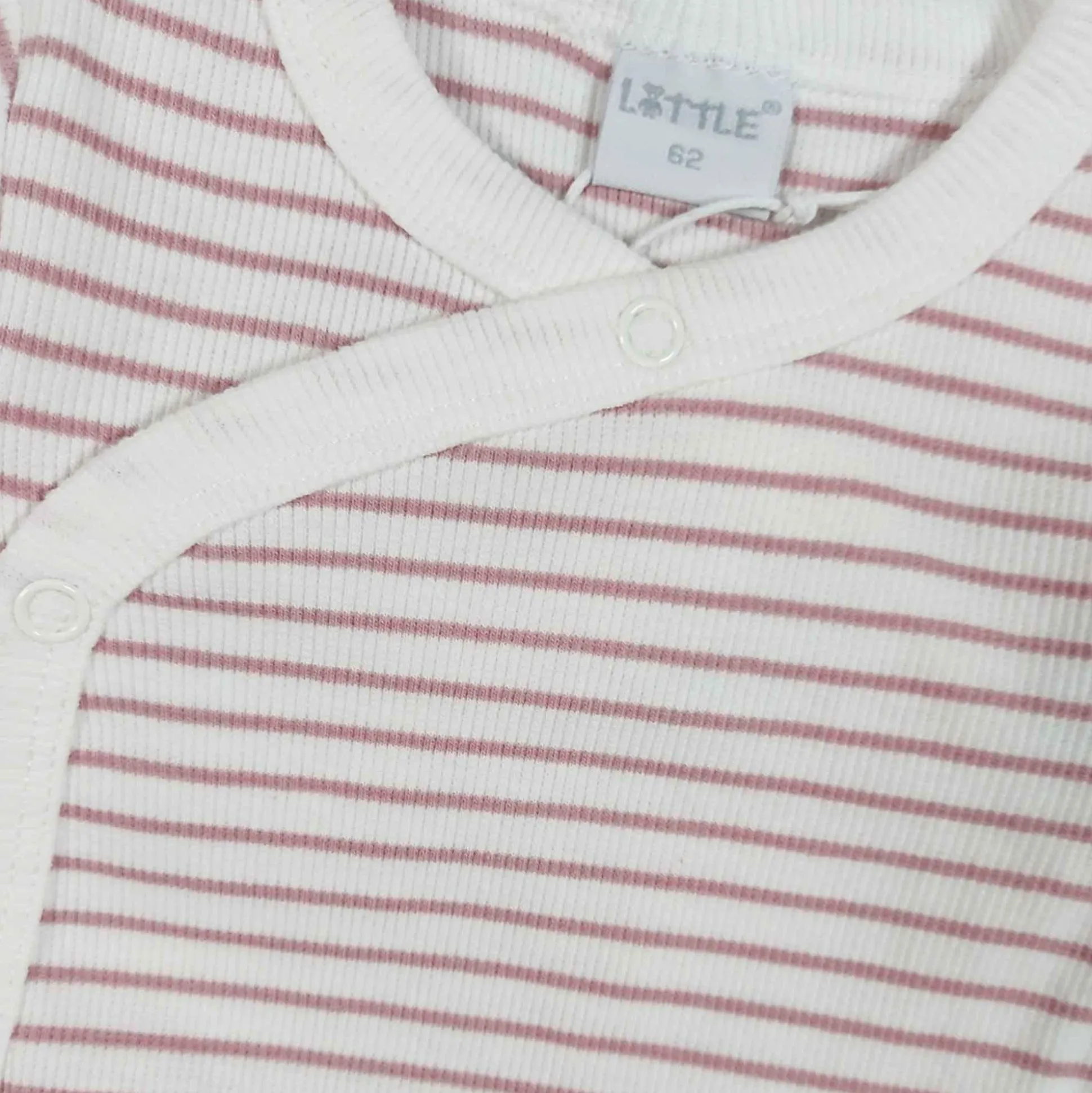 gestreifter Wickelbody