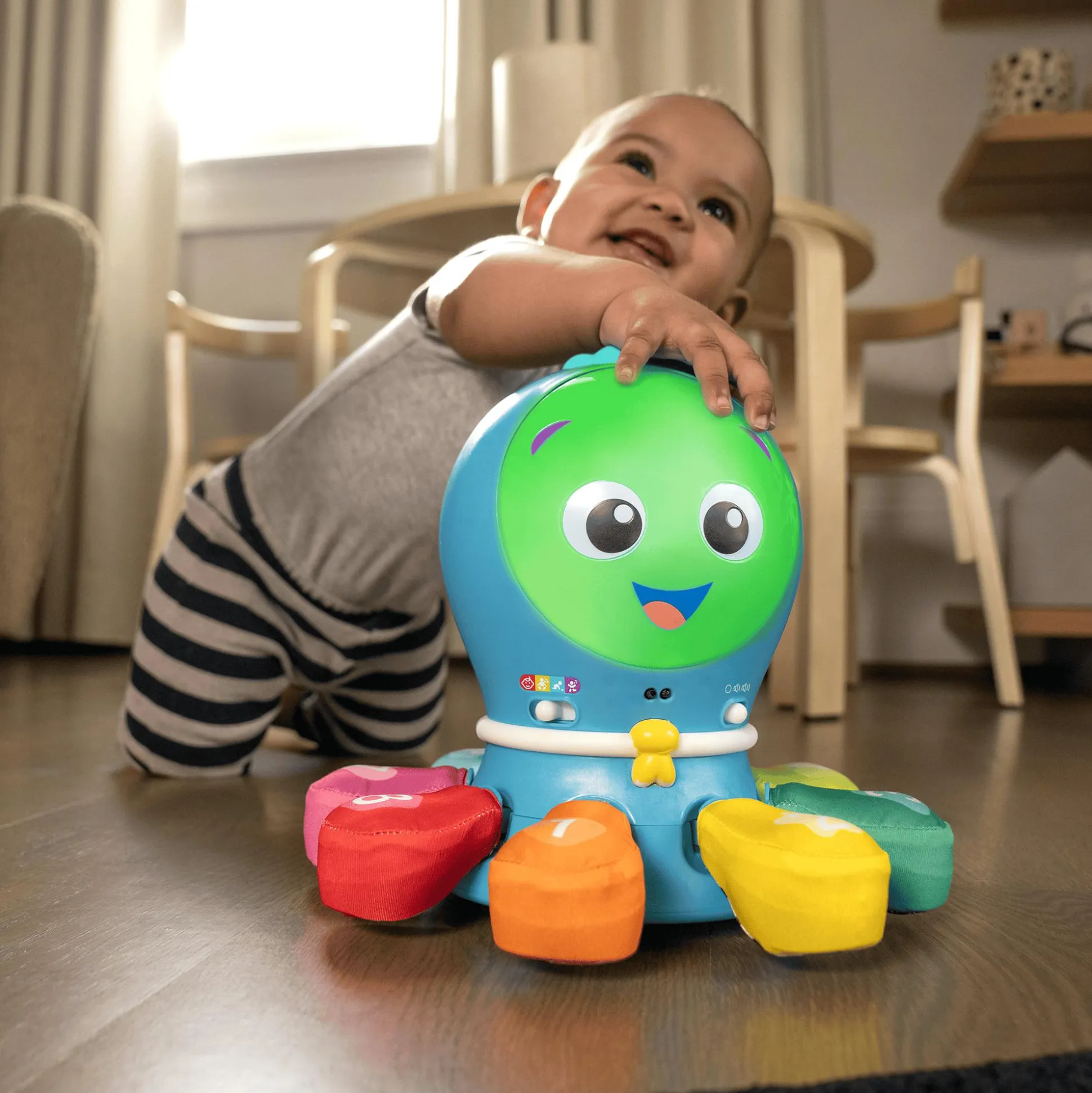 Go Opus Go Crawl and Chase Activity Toy
