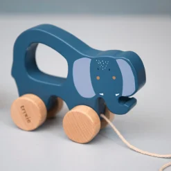 Holz Nachziehtier Mrs. Elephant