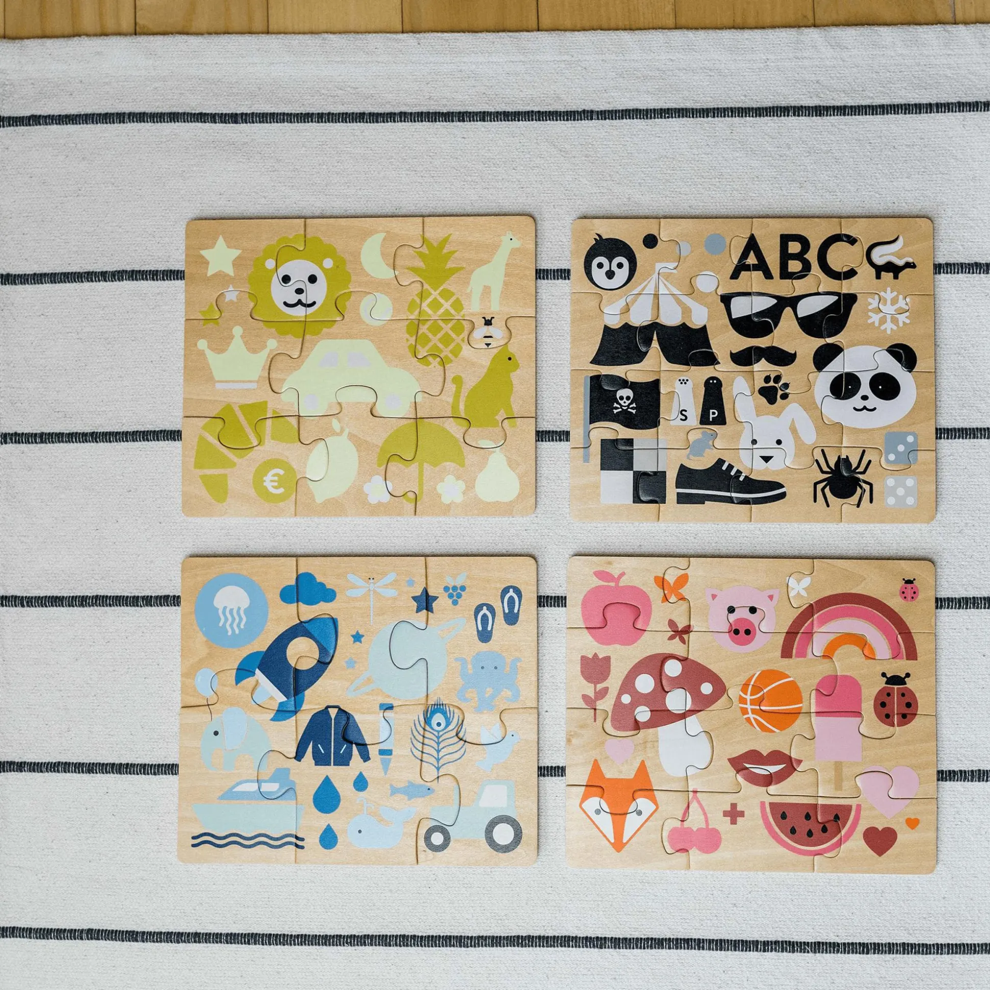 Holzpuzzle-Set Farben