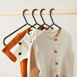 Kleiderbügel Black