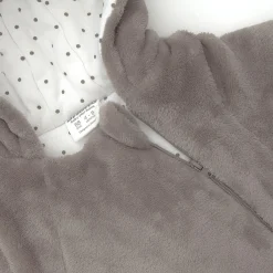 Kuscheloverall mit Klapphänden