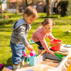 Sandkasten mit Straße Herd und Spielwanne