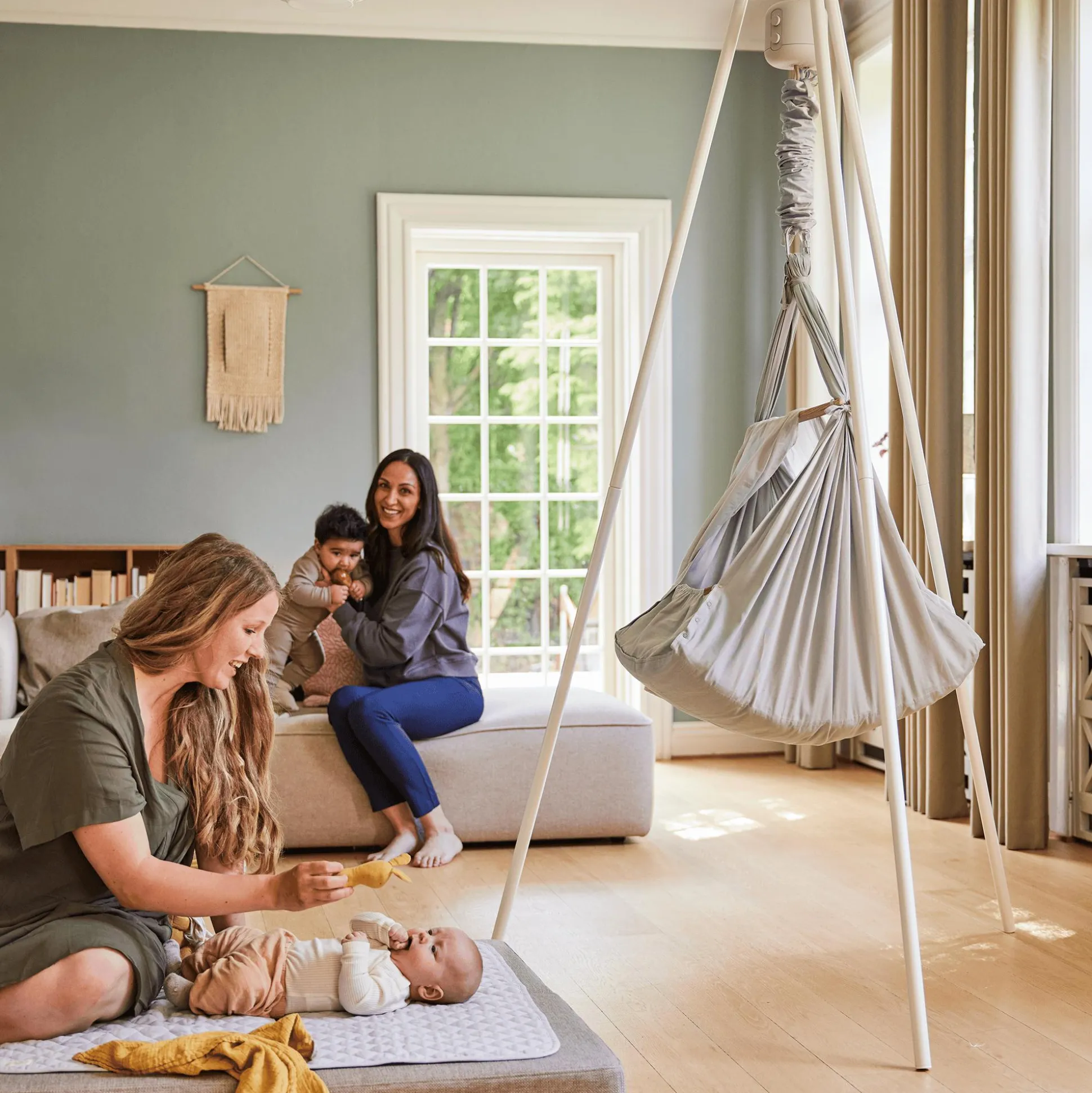 Set Federwiege Premium Grau mit Ständer und Motor