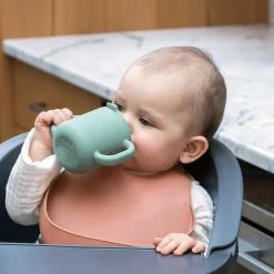 Silikon-Trinklernbecher Salbeigrün