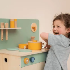 Spielküche aus FSC-zertifiziertem Holz