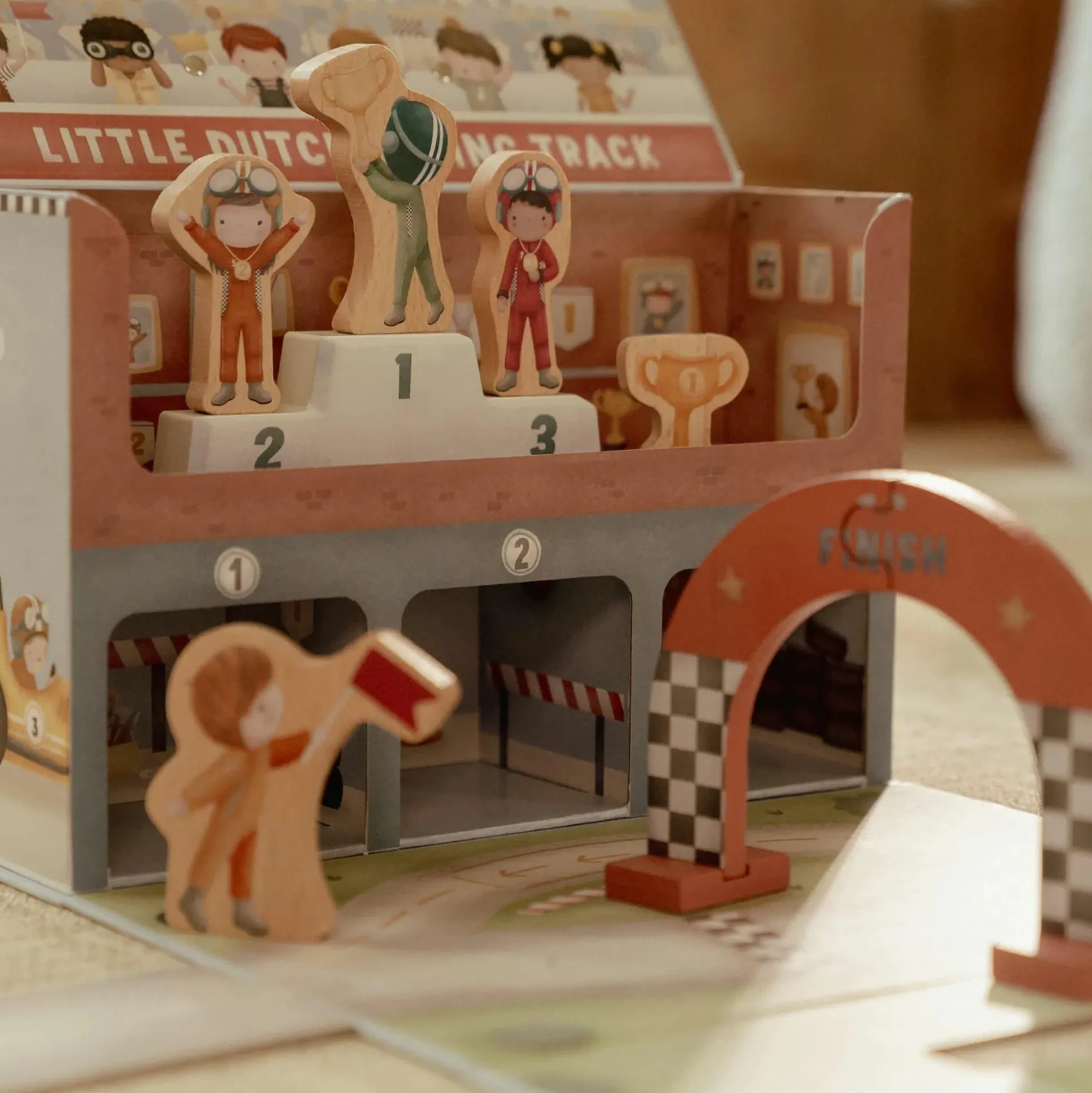 Spielkoffer mit Rennbahn