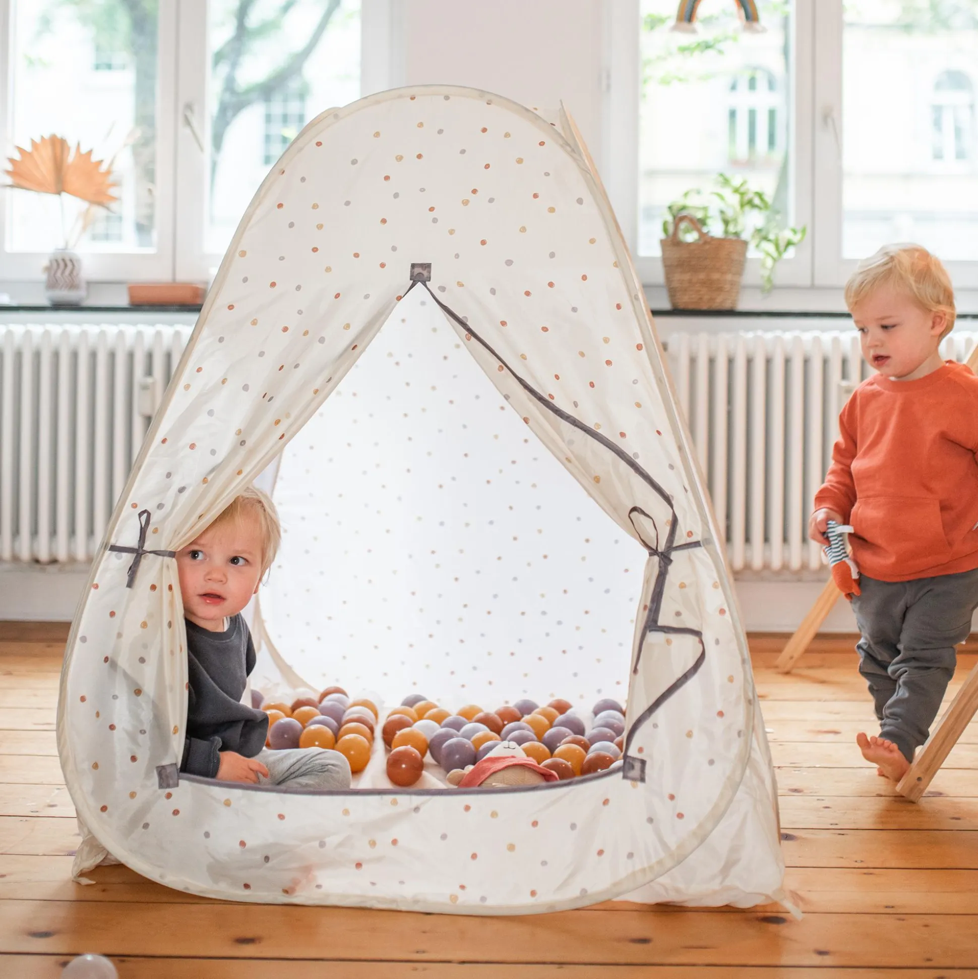 Spielzelt mit 100 Bällen