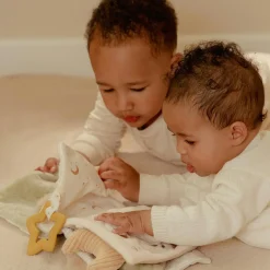 Stoffbuch mit Aktivitäten Newborn Naturals