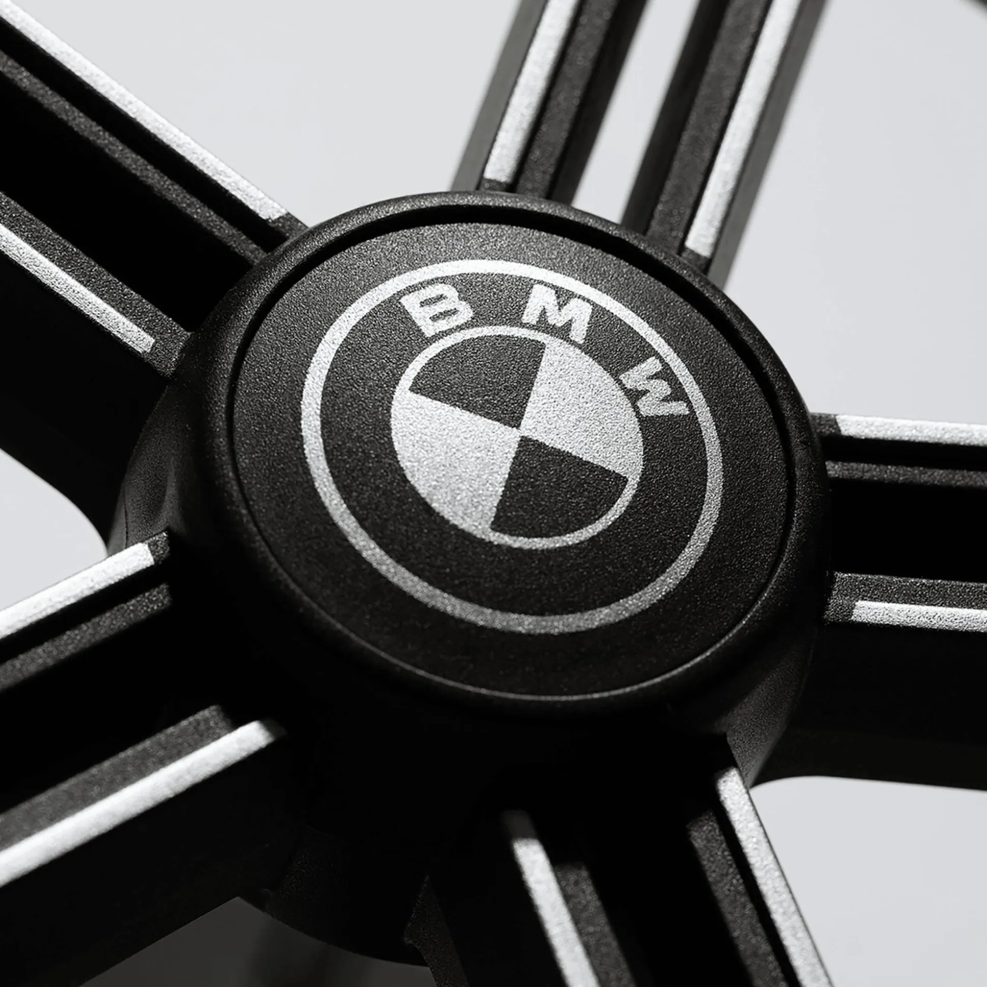 TRVL lx Mica BMW Kollektion