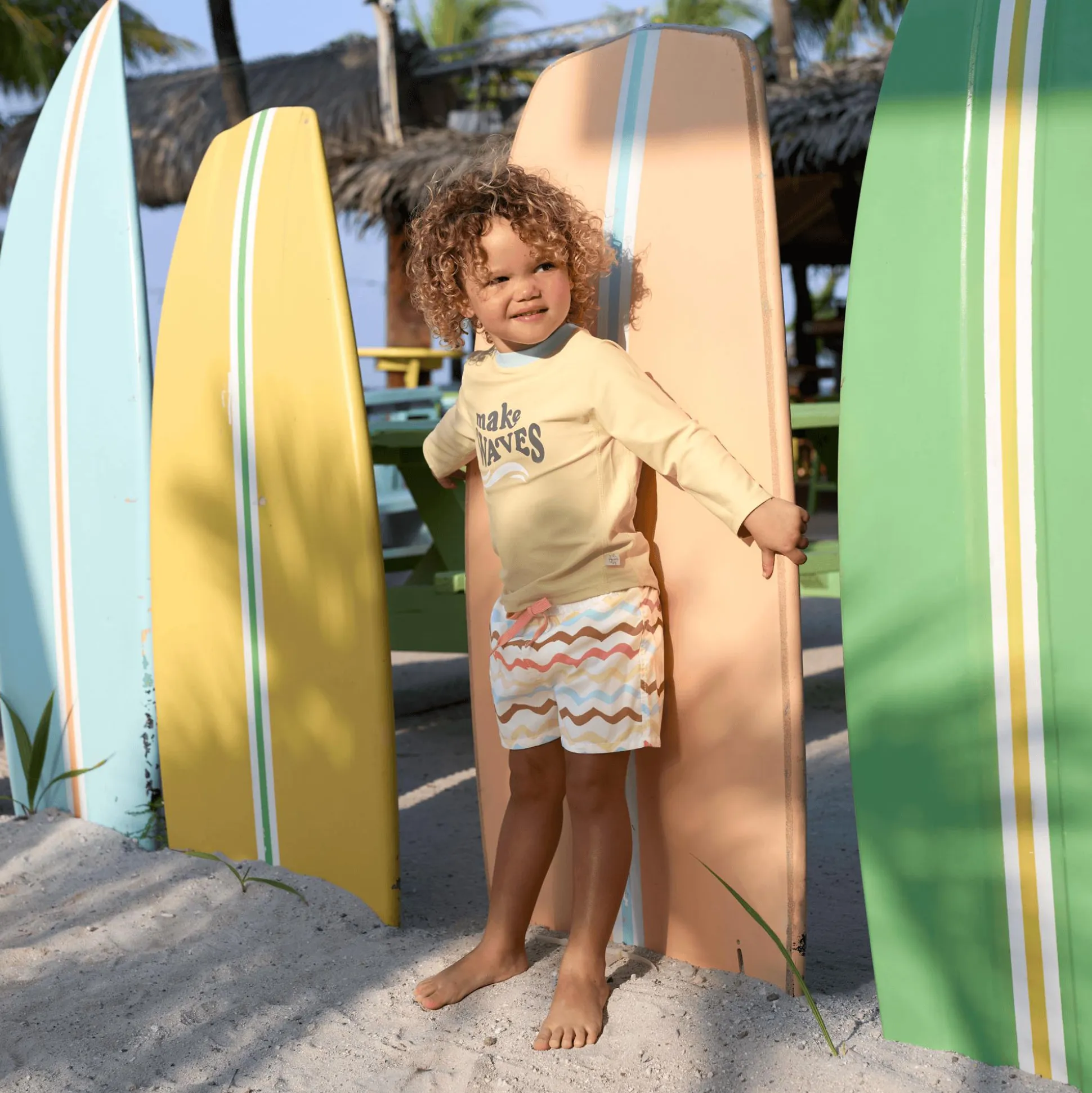 UV-Schutz Badeshorts Wellen