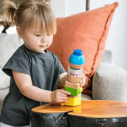 Vier verrückte Bausteine